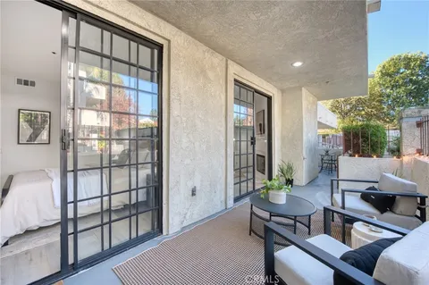 $798,000 | 245 South Holliston Avenue, Unit 109, Pasadena, CA 91106