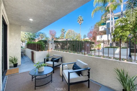 $798,000 | 245 South Holliston Avenue, Unit 109, Pasadena, CA 91106