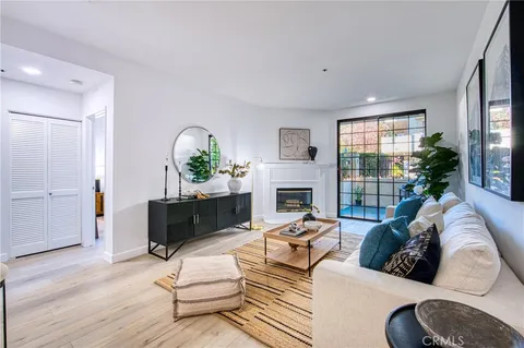 $798,000 | 245 South Holliston Avenue, Unit 109, Pasadena, CA 91106