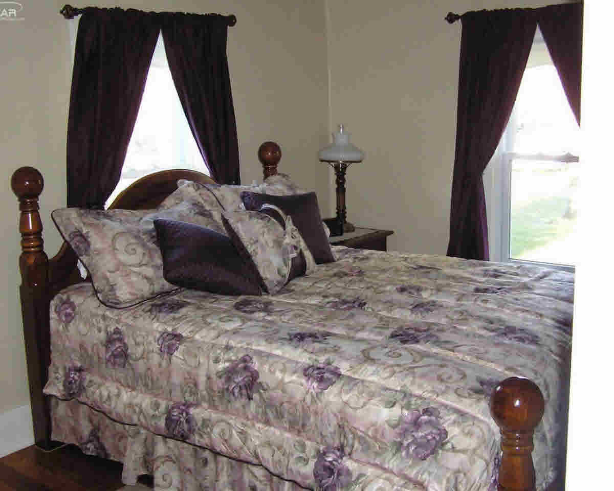 8076 Beecher Road Flushing, MI 48433 - Photo 19 of 36 21271738-18.JPG