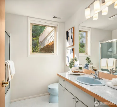 $1,995,000 | 936 170th Place Southeast, Bellevue, WA 98008
