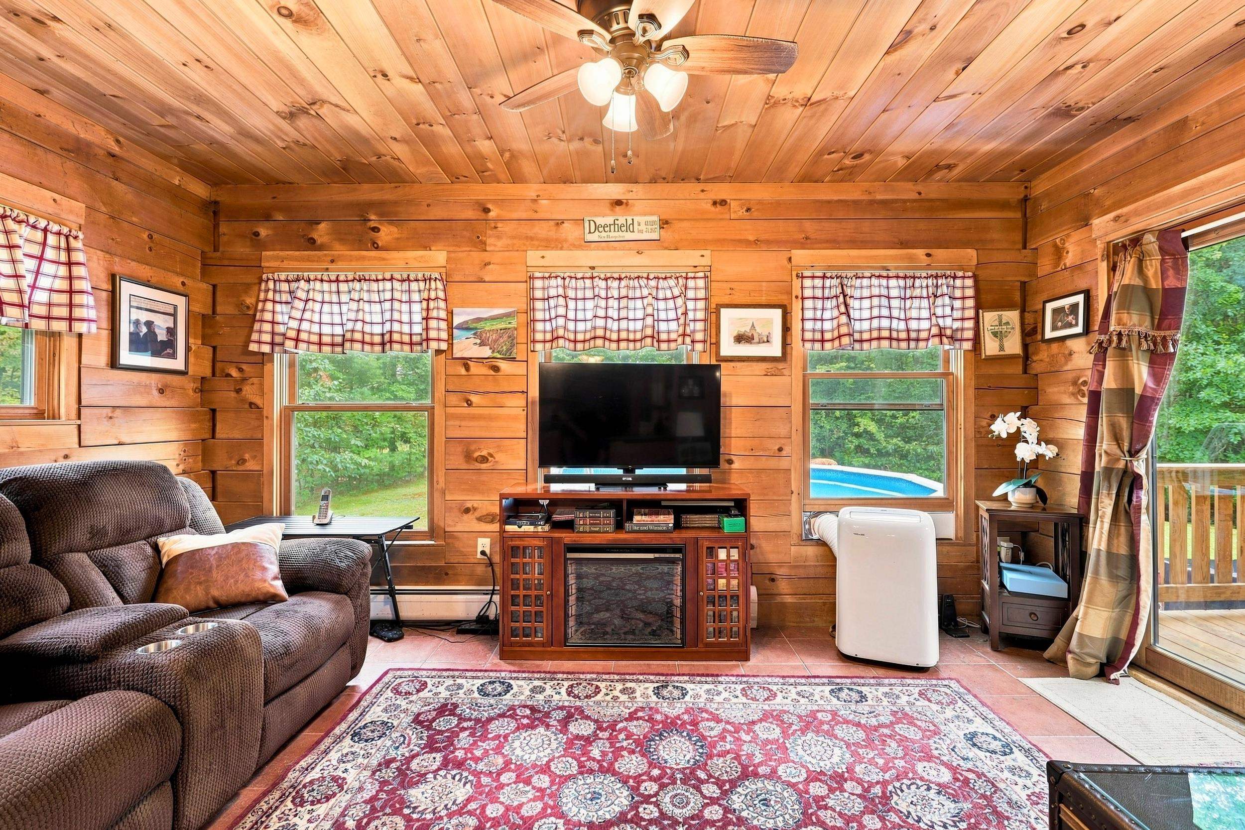 271 Middle Road Deerfield, NH 03037 - Photo 10 of 38 Gallery Image 10