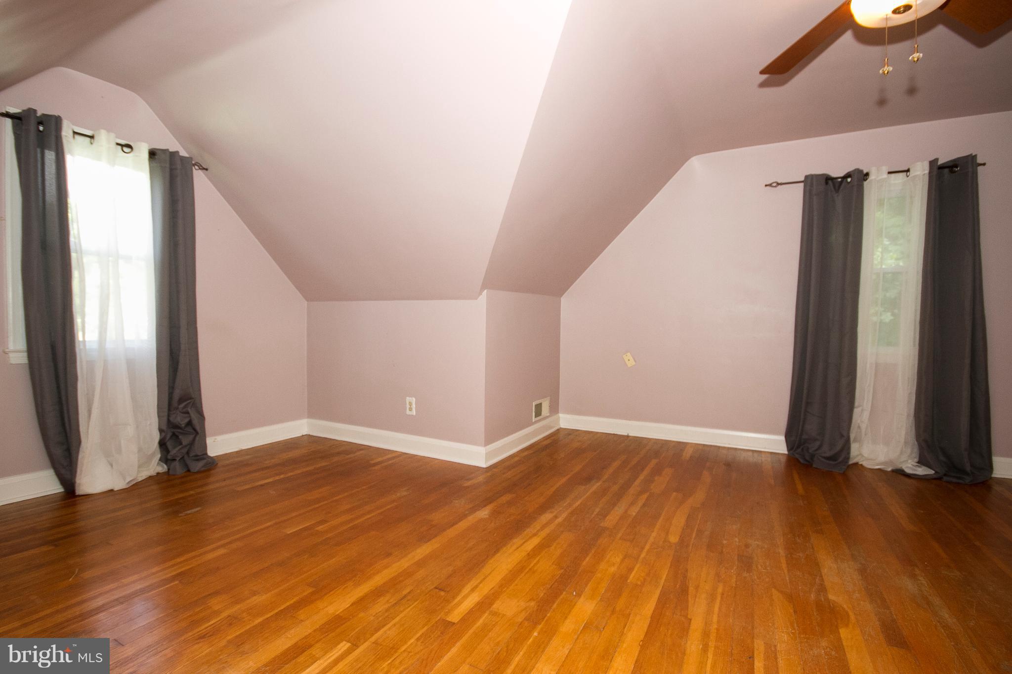 33 Cedar Knoll Road Cockeysville, MD 21030 - Photo 13 of 17 Upstairs BR 3