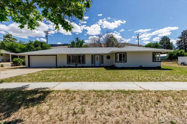 $399,000 | 1013 River Drive, Coulee Dam, WA 99116