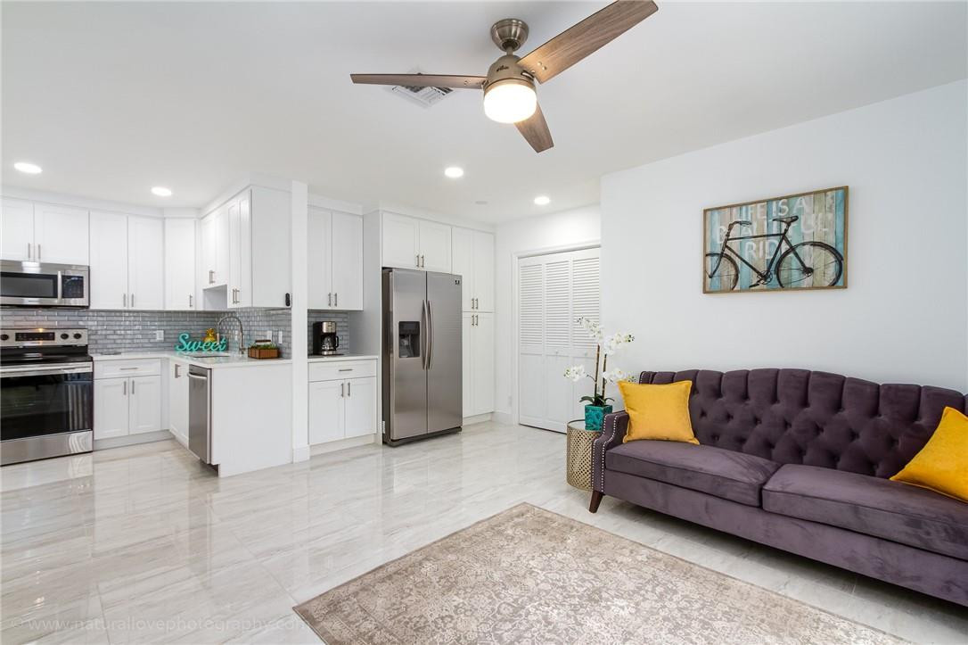 517 Northwest 52nd Street Boca Raton, FL 33487 - Photo 14 of 21 Photo 14