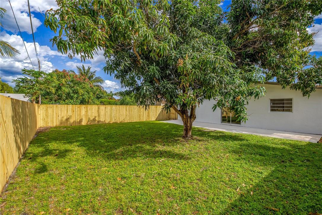 517 Northwest 52nd Street Boca Raton, FL 33487 - Photo 20 of 21 Photo 20