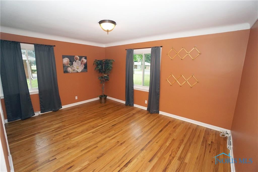 2021 Cass Road Toledo, OH 43614 - Photo 23 of 36 Gallery Image 23