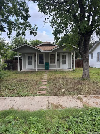 $975 | 1811 McKinley Avenue, San Antonio, TX 78210