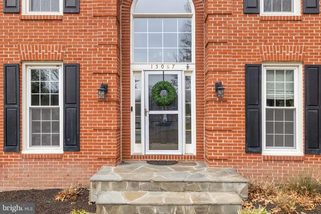 $999,980 | 15067 Brown Post Lane, Centreville, VA 20121