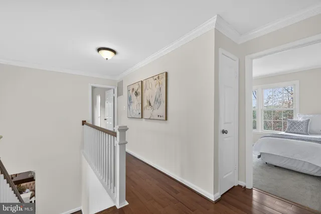 $999,980 | 15067 Brown Post Lane, Centreville, VA 20121