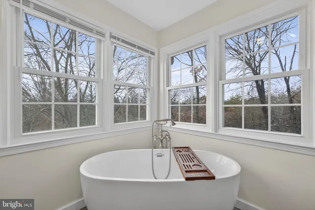 $999,980 | 15067 Brown Post Lane, Centreville, VA 20121