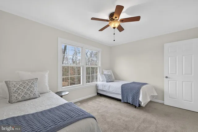 $999,980 | 15067 Brown Post Lane, Centreville, VA 20121