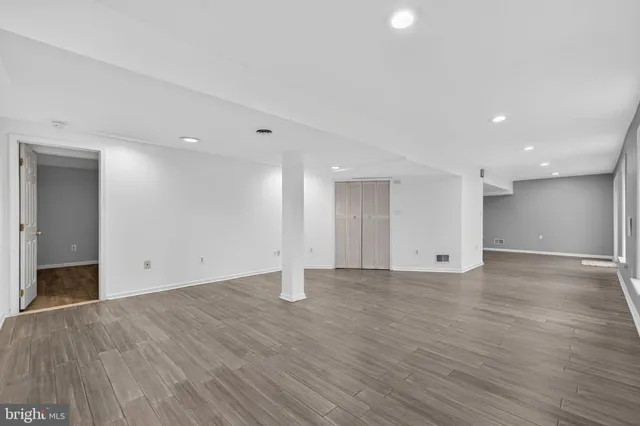 $999,980 | 15067 Brown Post Lane, Centreville, VA 20121