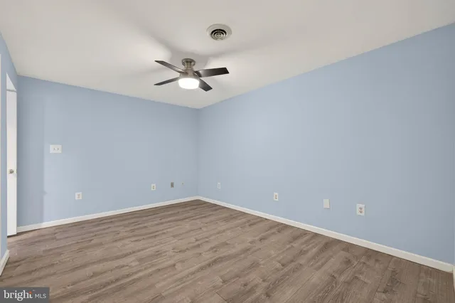 $999,980 | 15067 Brown Post Lane, Centreville, VA 20121