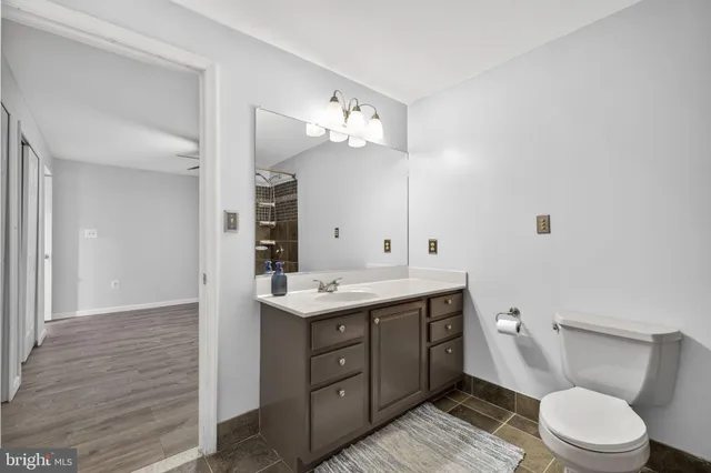 $999,980 | 15067 Brown Post Lane, Centreville, VA 20121