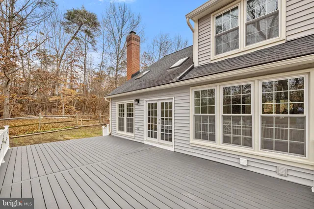 $999,980 | 15067 Brown Post Lane, Centreville, VA 20121