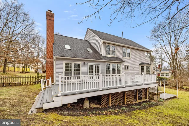 $999,980 | 15067 Brown Post Lane, Centreville, VA 20121