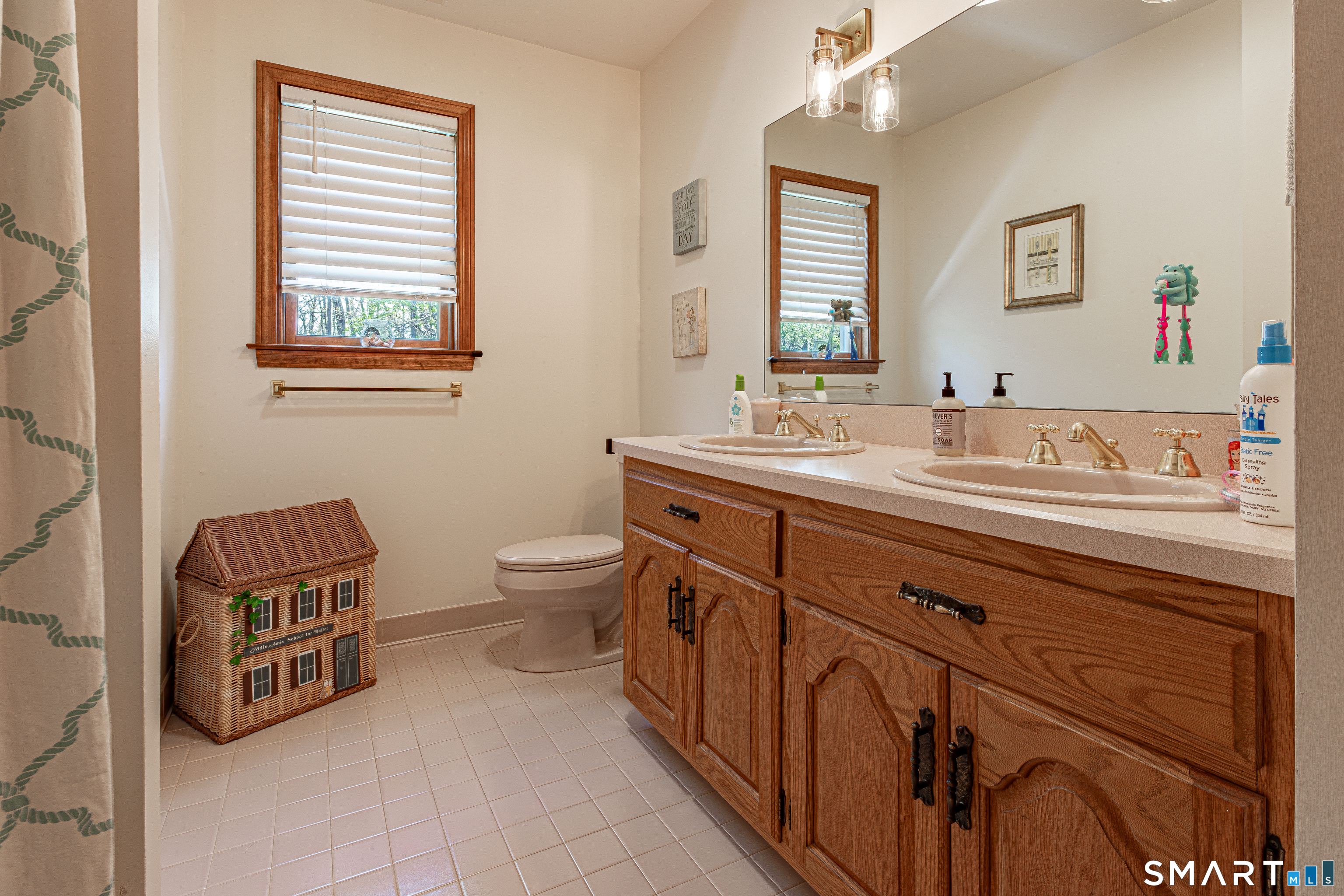 33 Country Club Woods Circle Waterbury, CT 06708 - Photo 31 of 38 2nd Floor