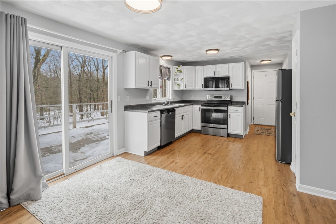 65 Rolling Meadows Road Burrillville, RI 02859 - Photo 15 of 48