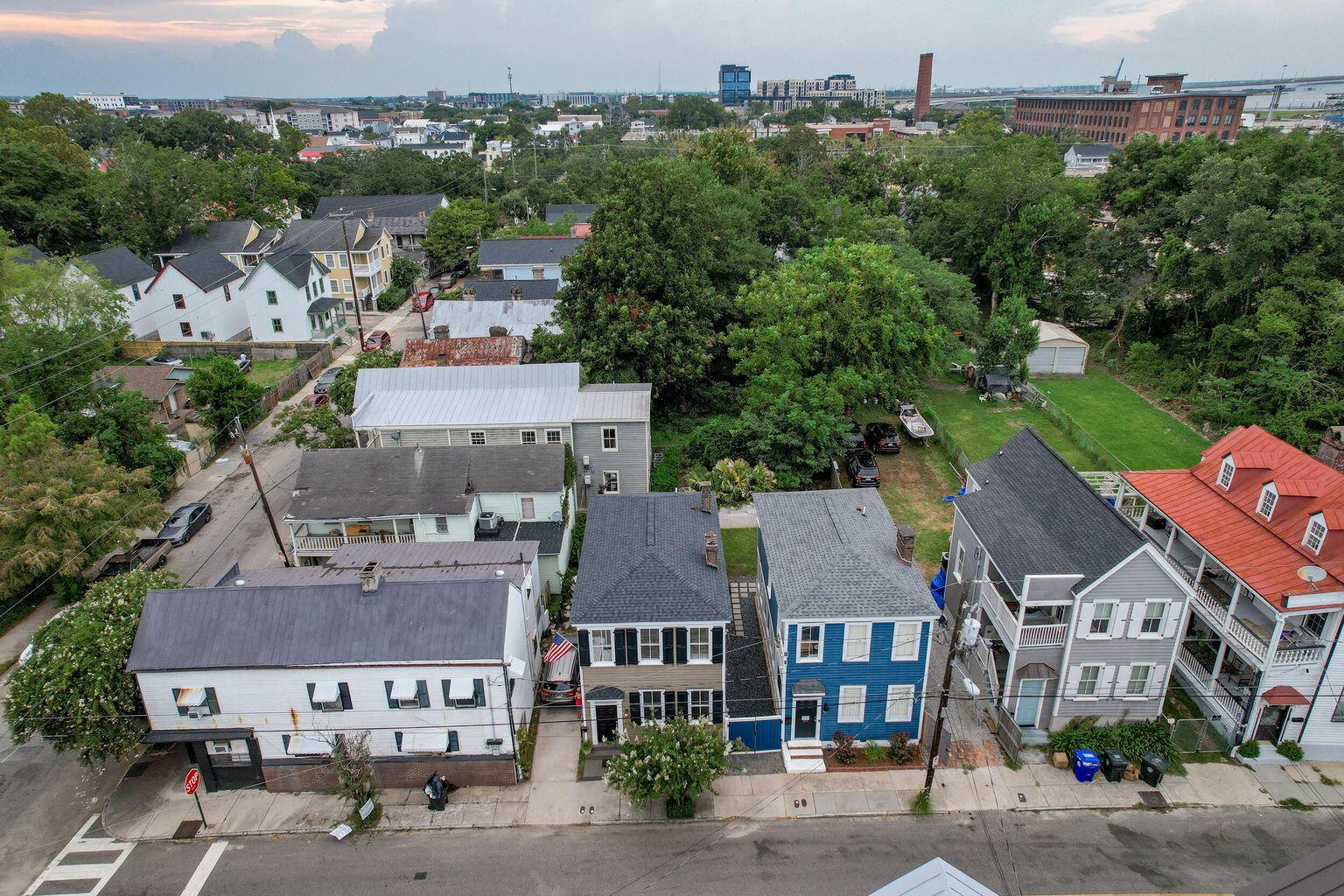 34 Amherst Street Charleston, SC 29403 - Photo 10 of 48 34 Amherst photo 10