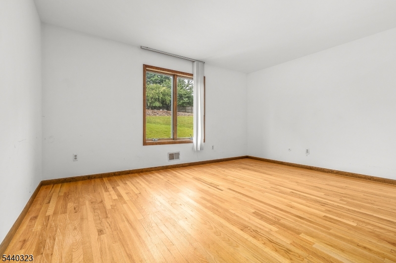 2 Partridge Run Hampton, NJ 08827 - Photo 21 of 28