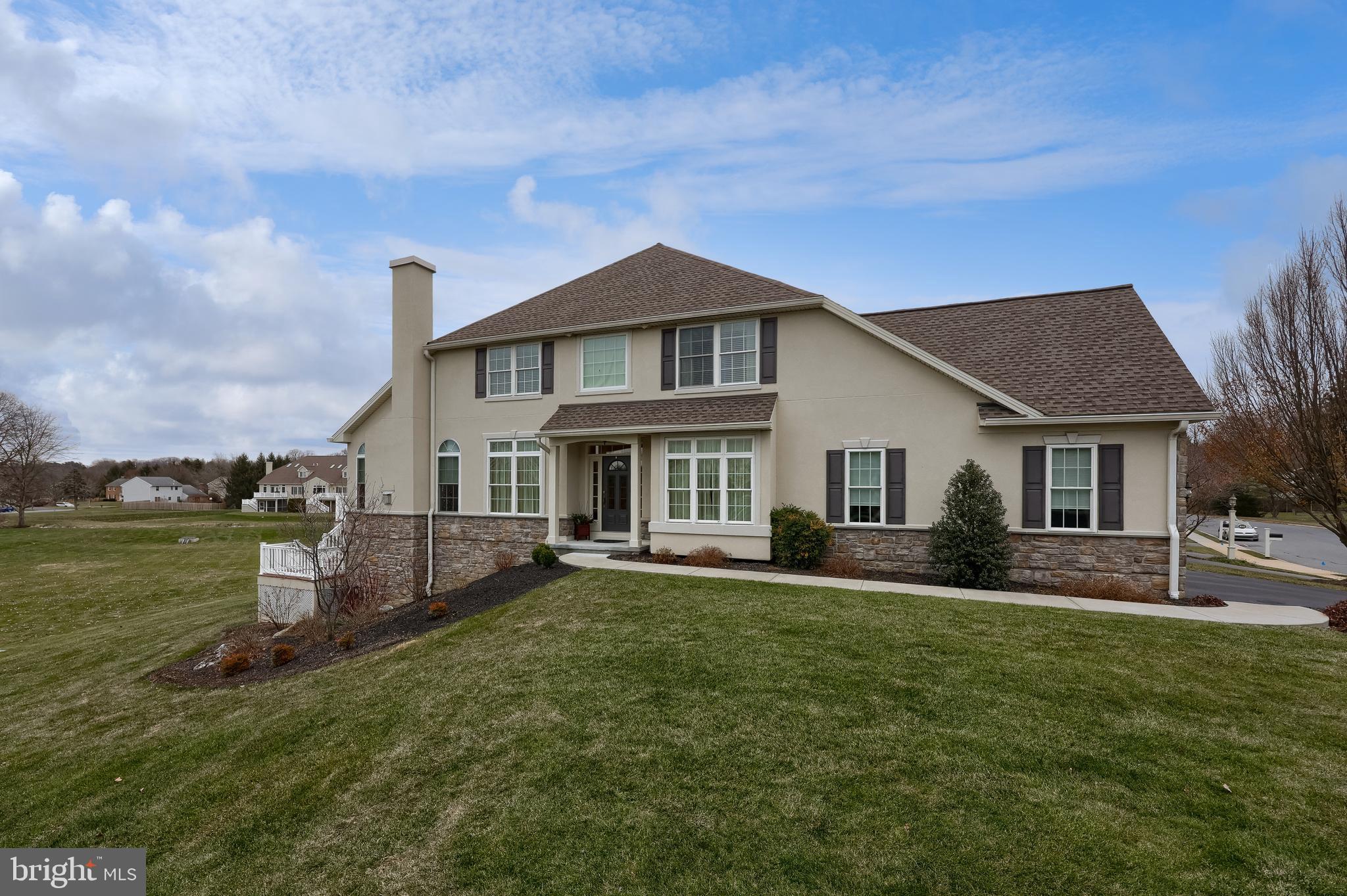 808 Huntington Place Lancaster, PA 17601 - Photo 4 of 59