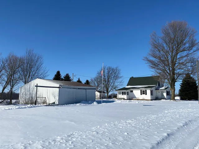 1630 North 1000 East, Akron, IN 46910