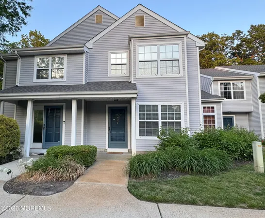 $425,000 | 407 Hampton Court, Manalapan, NJ 07726