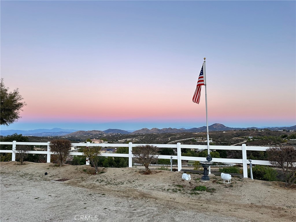 39597 Calle Escalona Temecula, CA 92592 - Photo 57 of 61 a view of a big yard