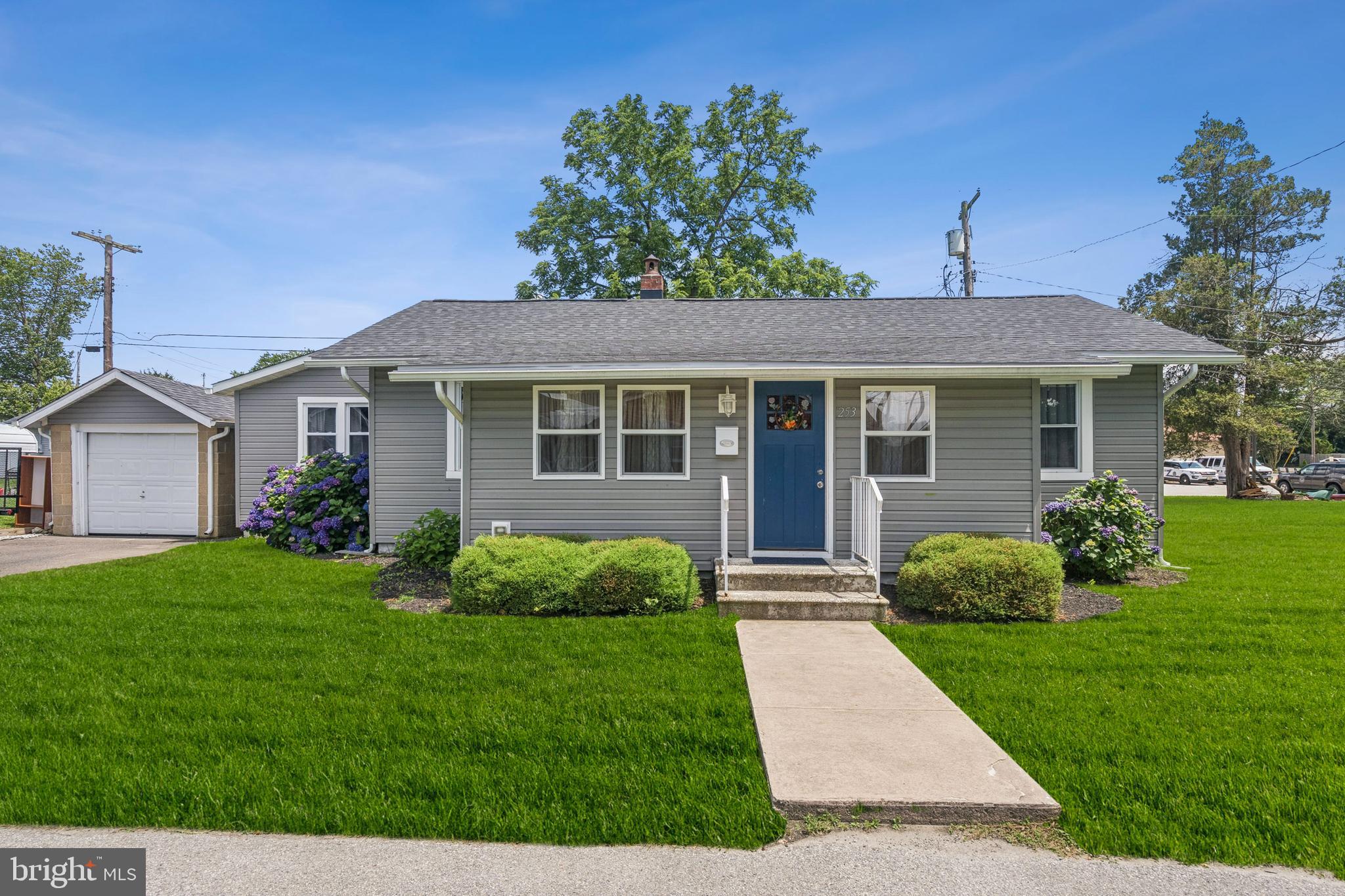 253 St Carneys Point Carneys Point, NJ 08069 - Photo 1 of 26 Gallery Image 1