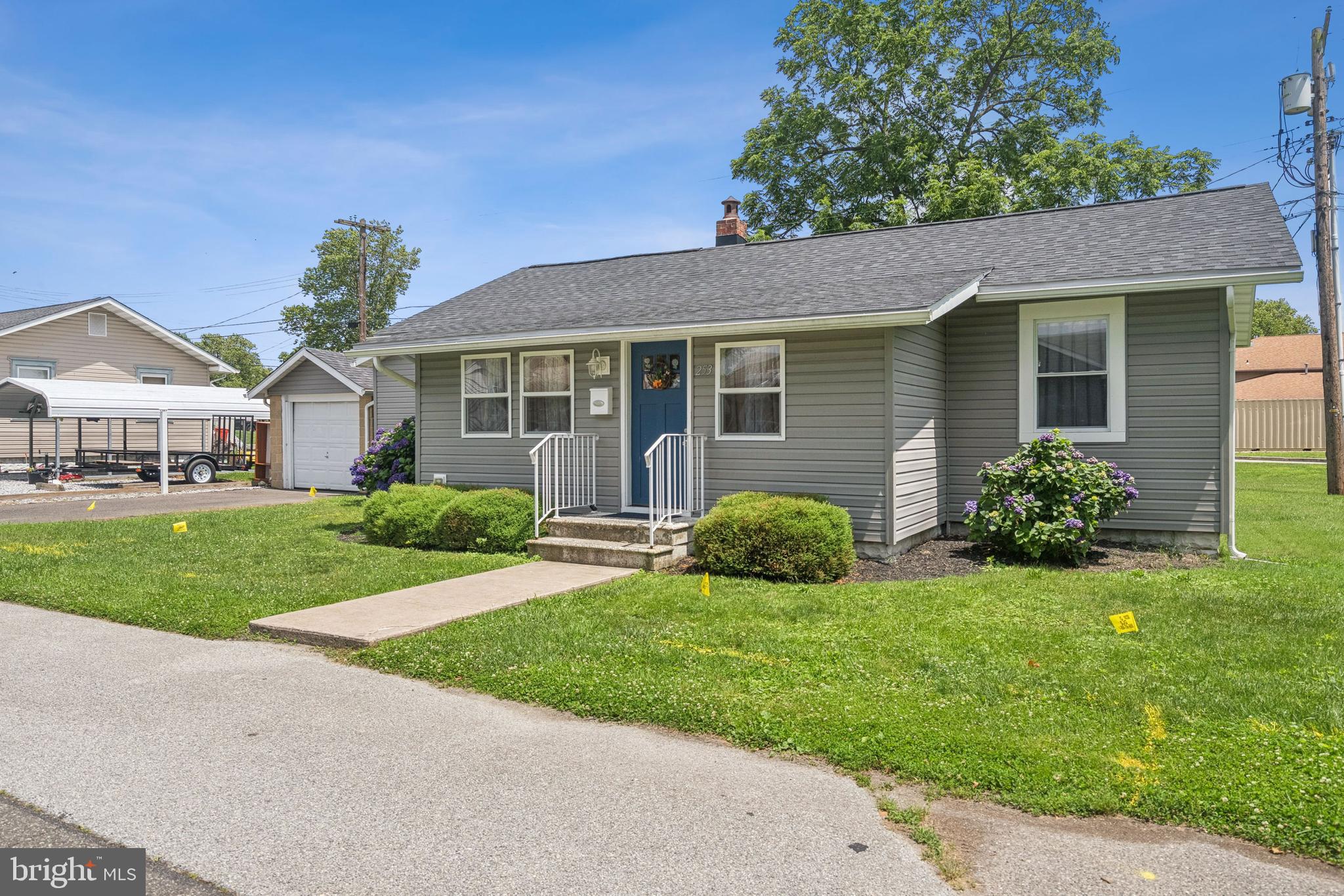 253 St Carneys Point Carneys Point, NJ 08069 - Photo 3 of 26 Gallery Image 3