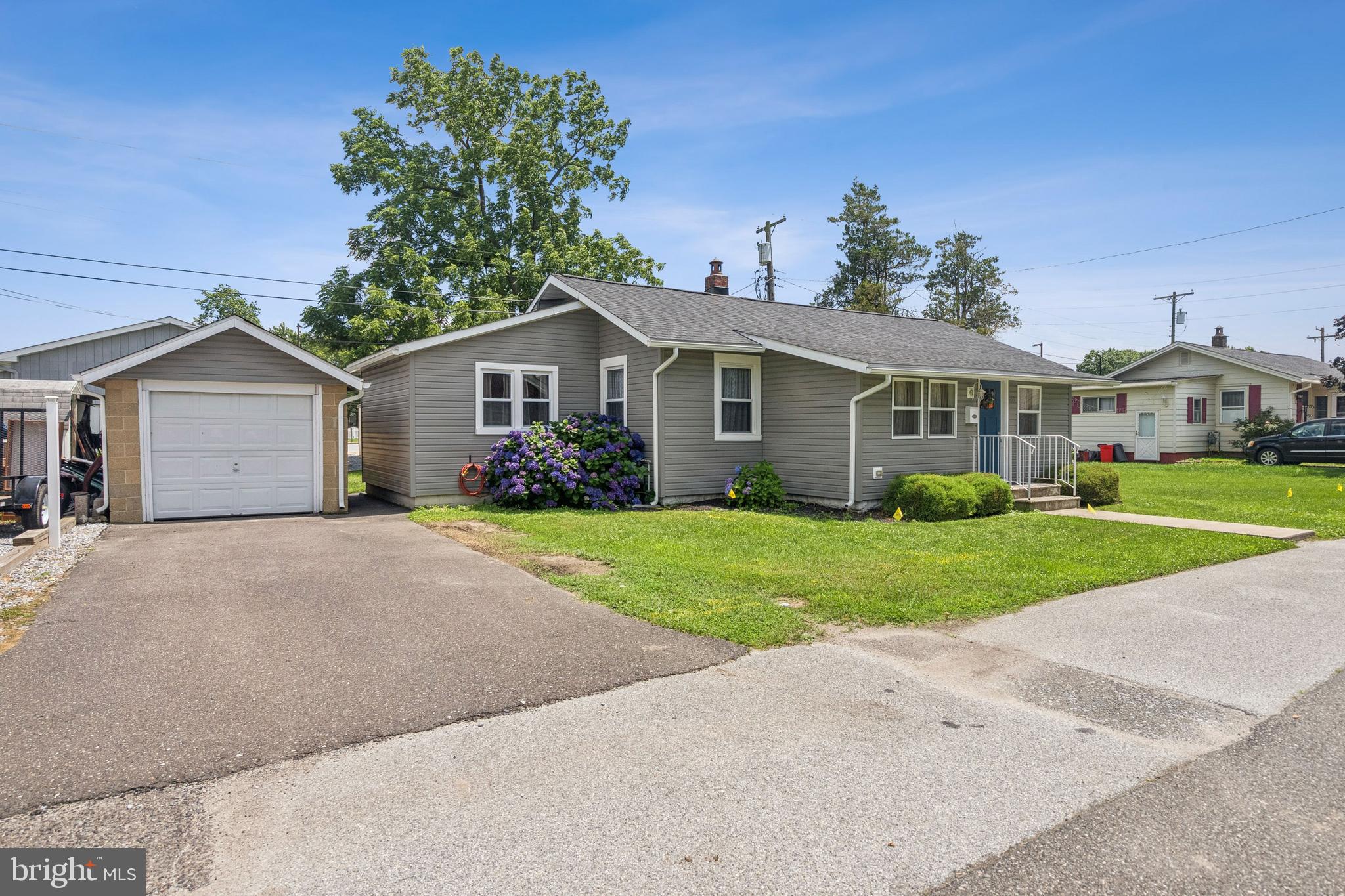 253 St Carneys Point Carneys Point, NJ 08069 - Photo 4 of 26 Gallery Image 4