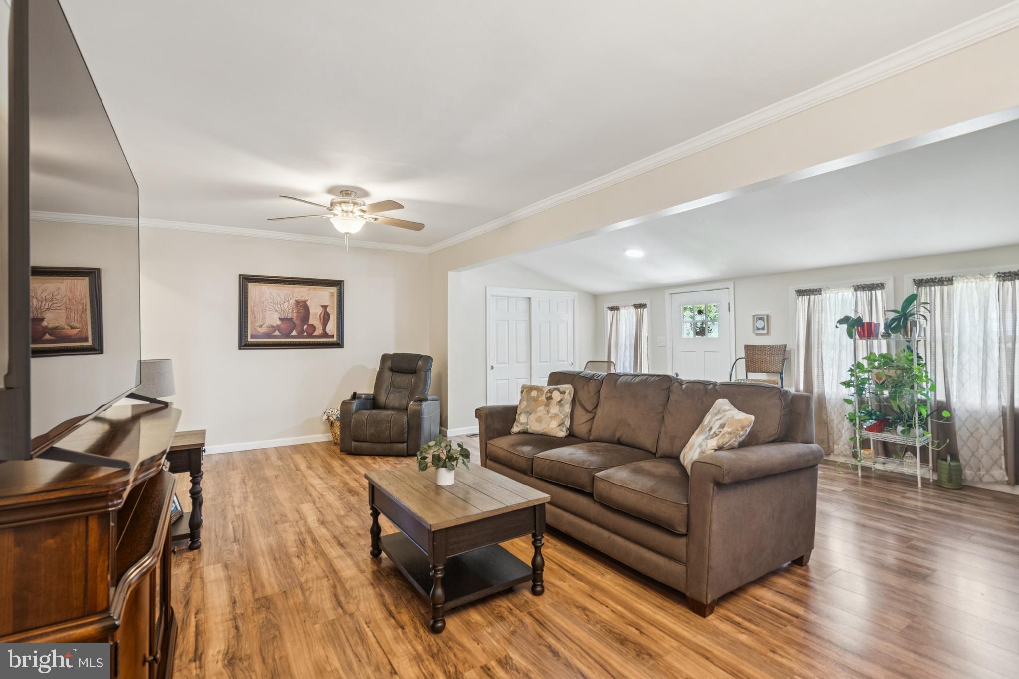 253 St Carneys Point Carneys Point, NJ 08069 - Photo 8 of 26 Gallery Image 8