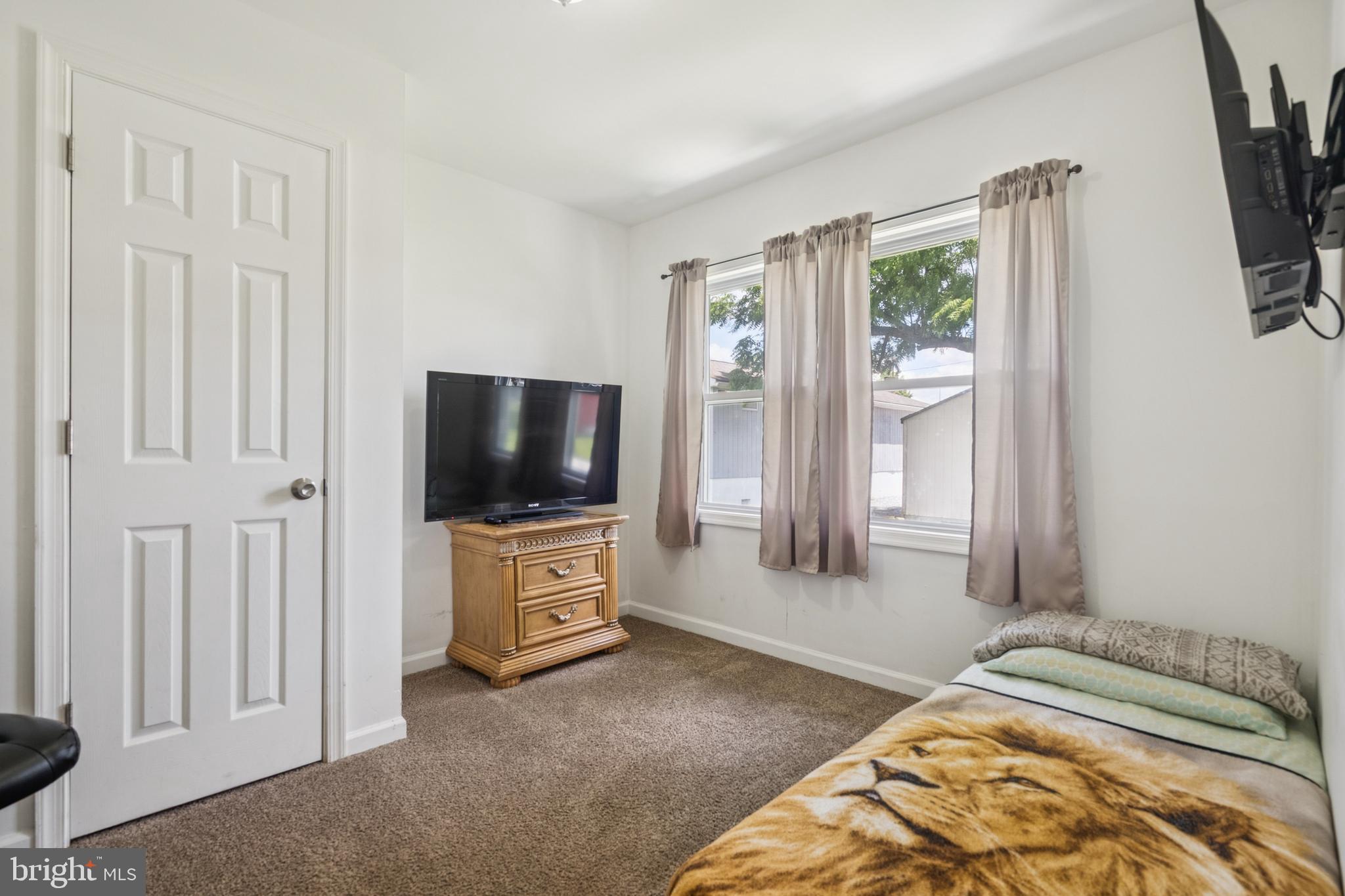253 St Carneys Point Carneys Point, NJ 08069 - Photo 10 of 26 Gallery Image 10
