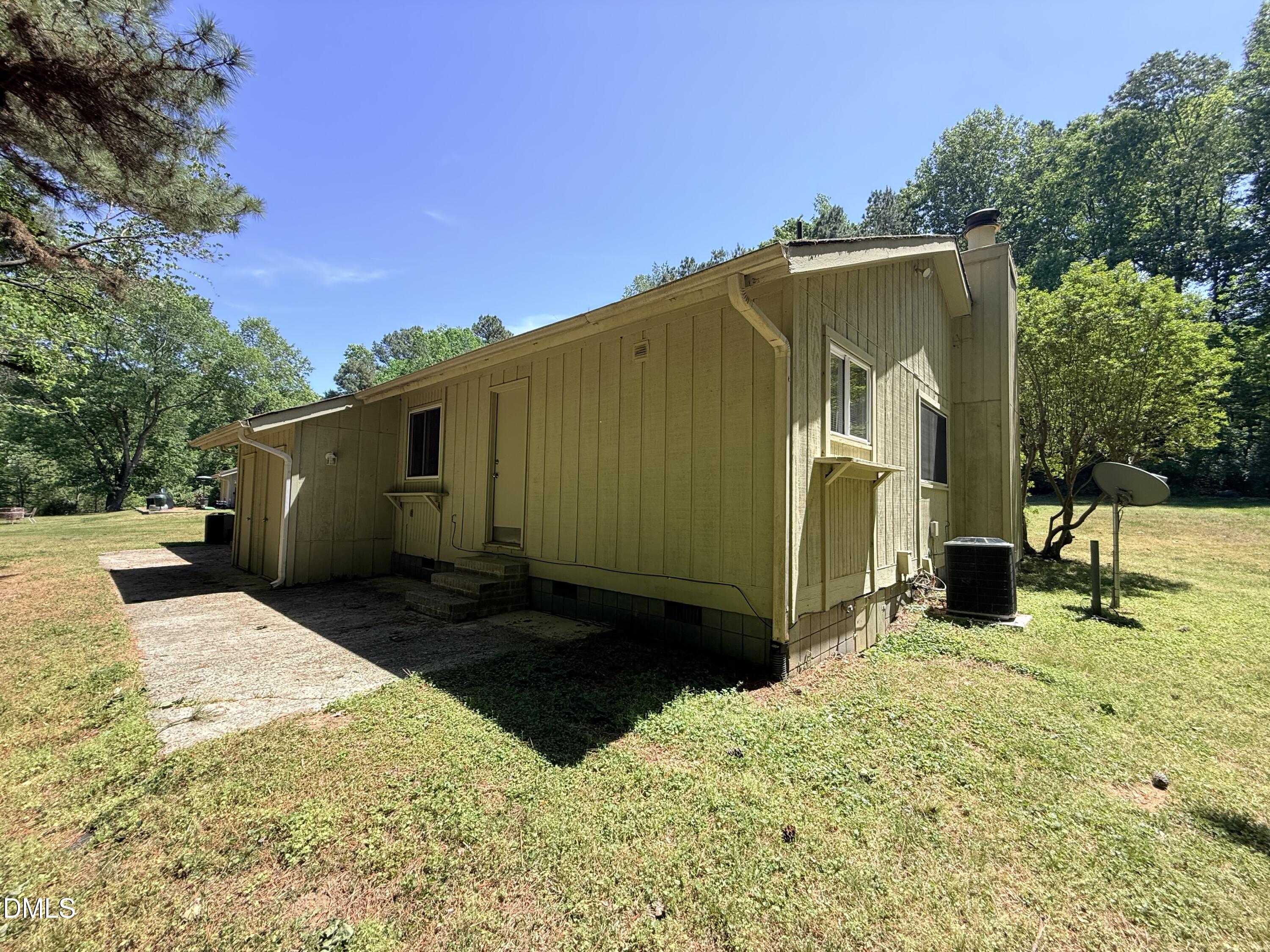 475 Cedar Lake Road, Unit A Chapel Hill, NC 27516 - Photo 11 of 12 image