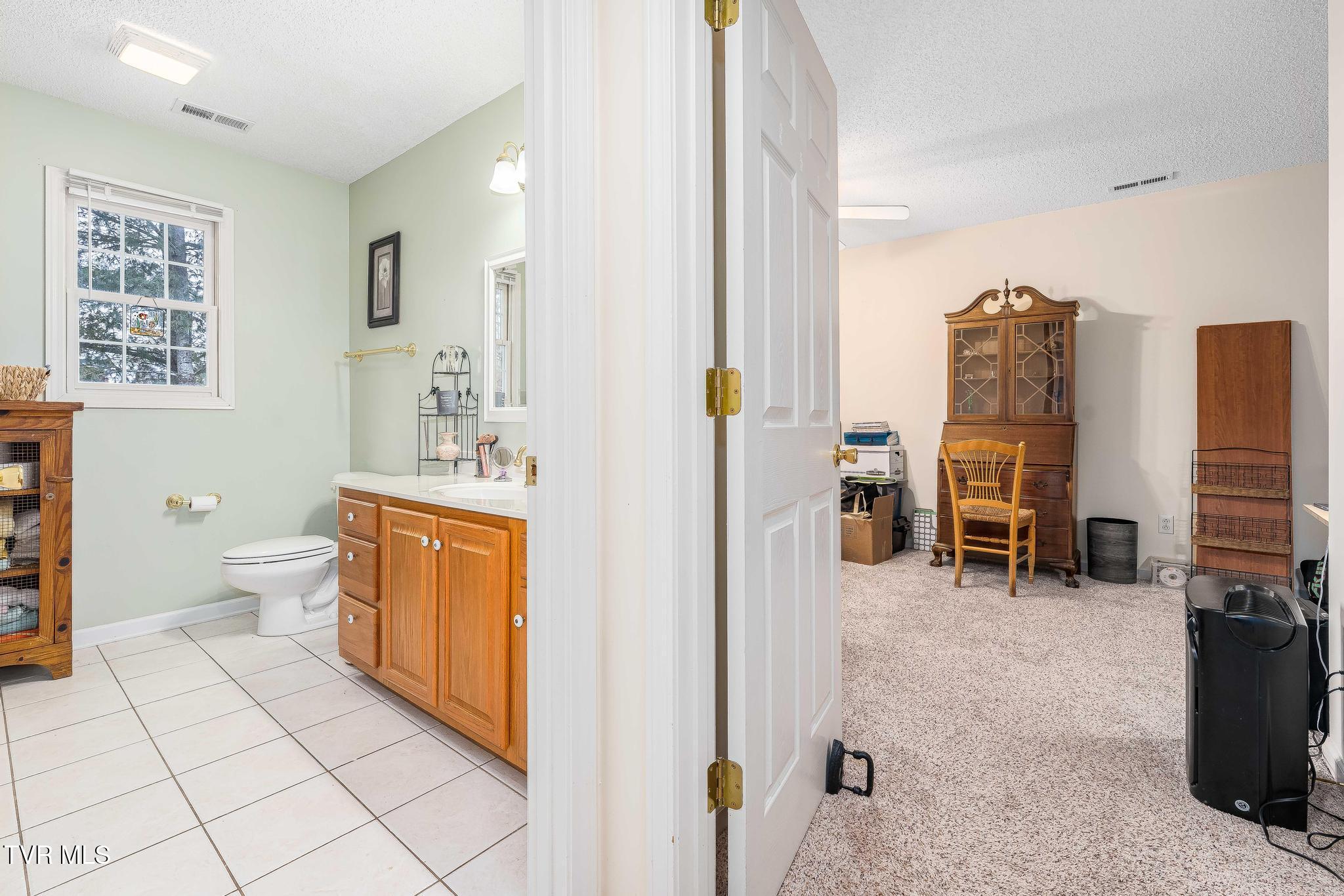 7 Cherokee Ridge Court, Unit 7 Johnson City, TN 37604 - Photo 23 of 48 7 Cherokee Ridge Ct (40 of 53)