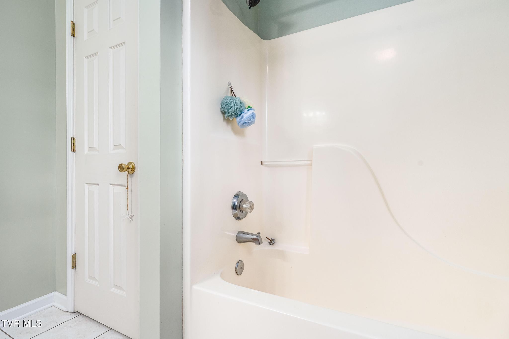 7 Cherokee Ridge Court, Unit 7 Johnson City, TN 37604 - Photo 25 of 48 7 Cherokee Ridge Ct (42 of 53)