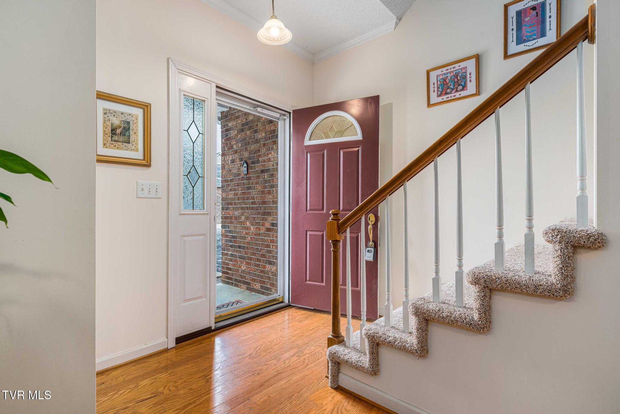 7 Cherokee Ridge Court, Unit 7 Johnson City, TN 37604 - Photo 3 of 48 7 Cherokee Ridge Ct (18 of 53)