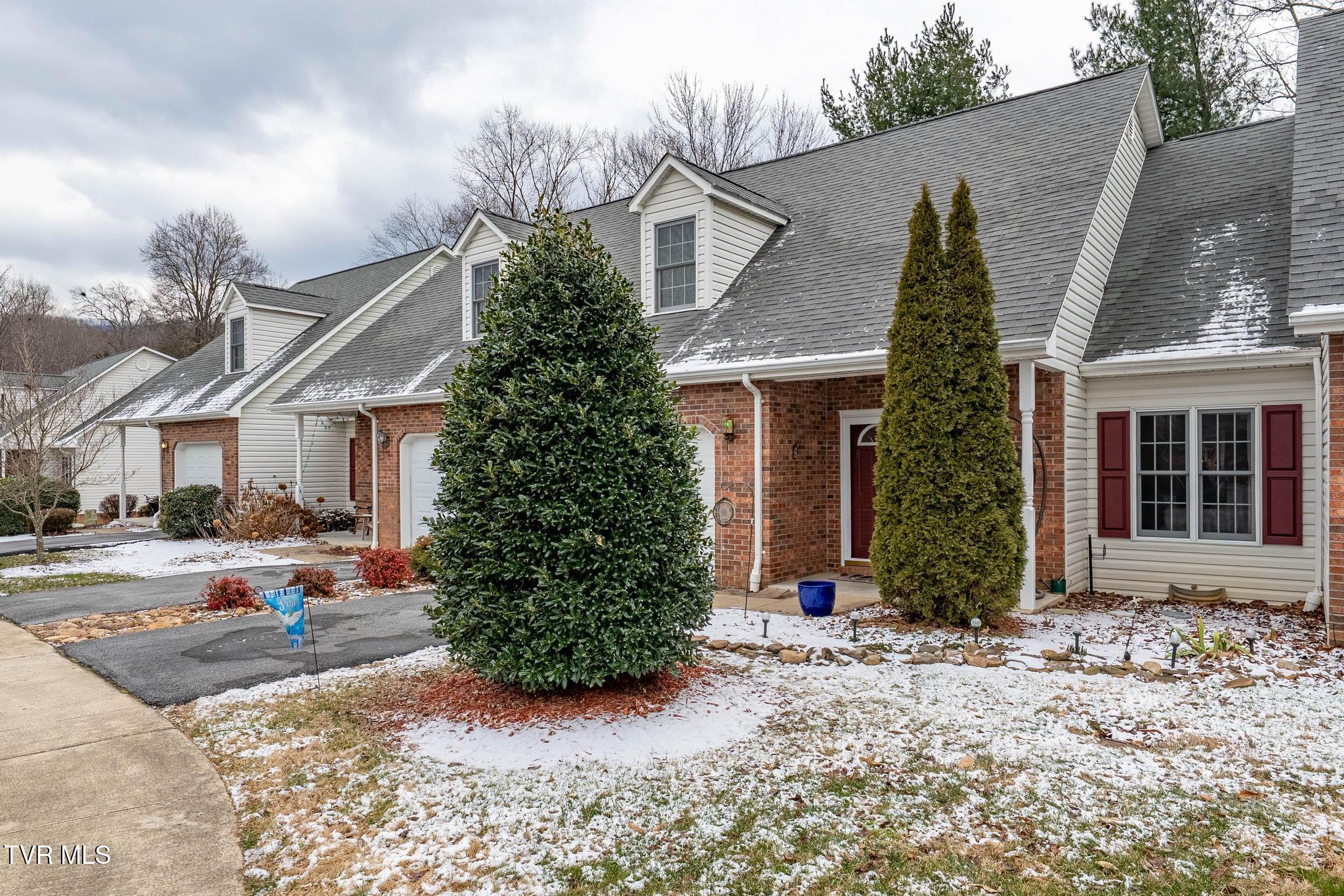 7 Cherokee Ridge Court, Unit 7 Johnson City, TN 37604 - Photo 35 of 48 7 Cherokee Ridge Ct (3 of 53)