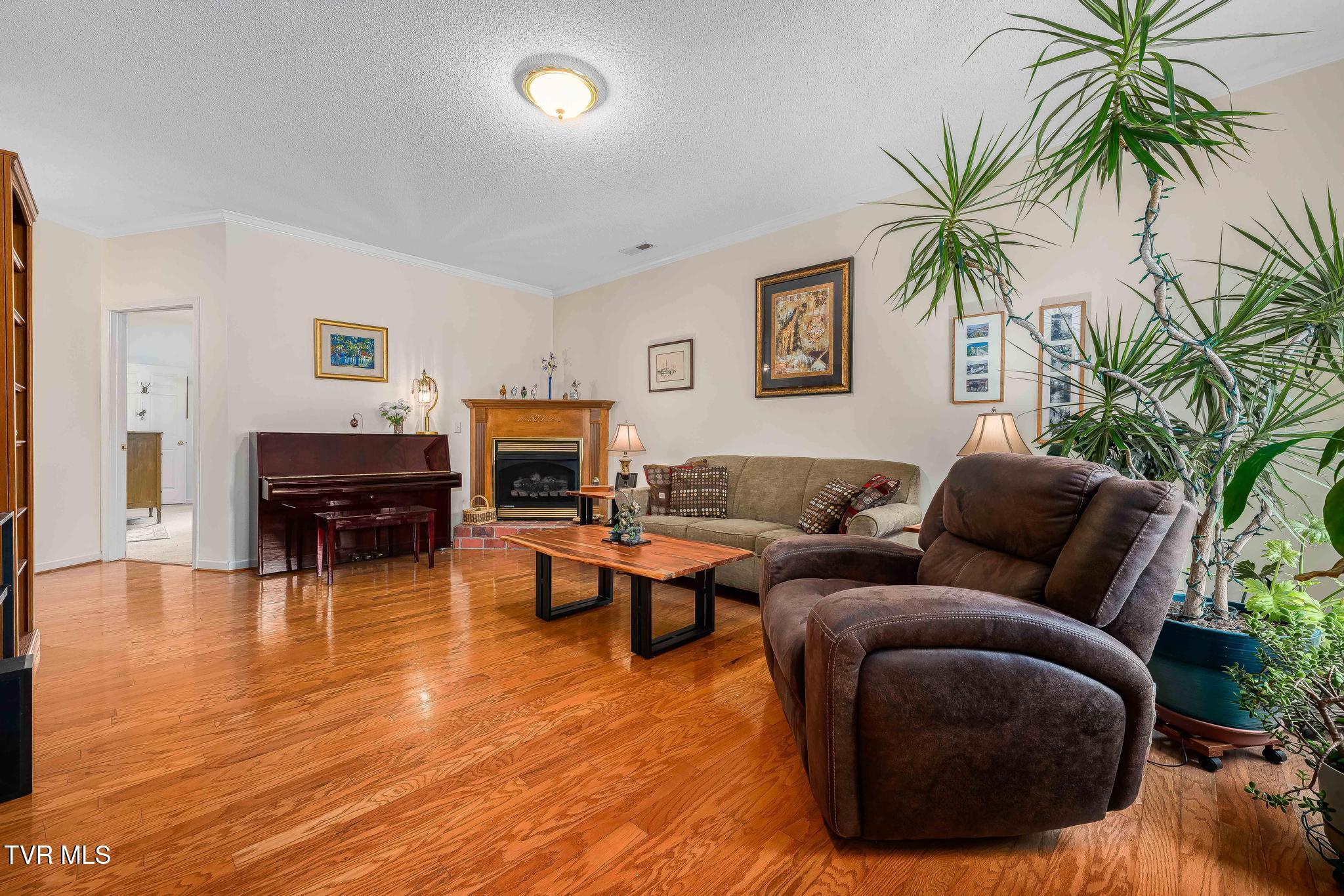 7 Cherokee Ridge Court, Unit 7 Johnson City, TN 37604 - Photo 4 of 48 7 Cherokee Ridge Ct (19 of 53)