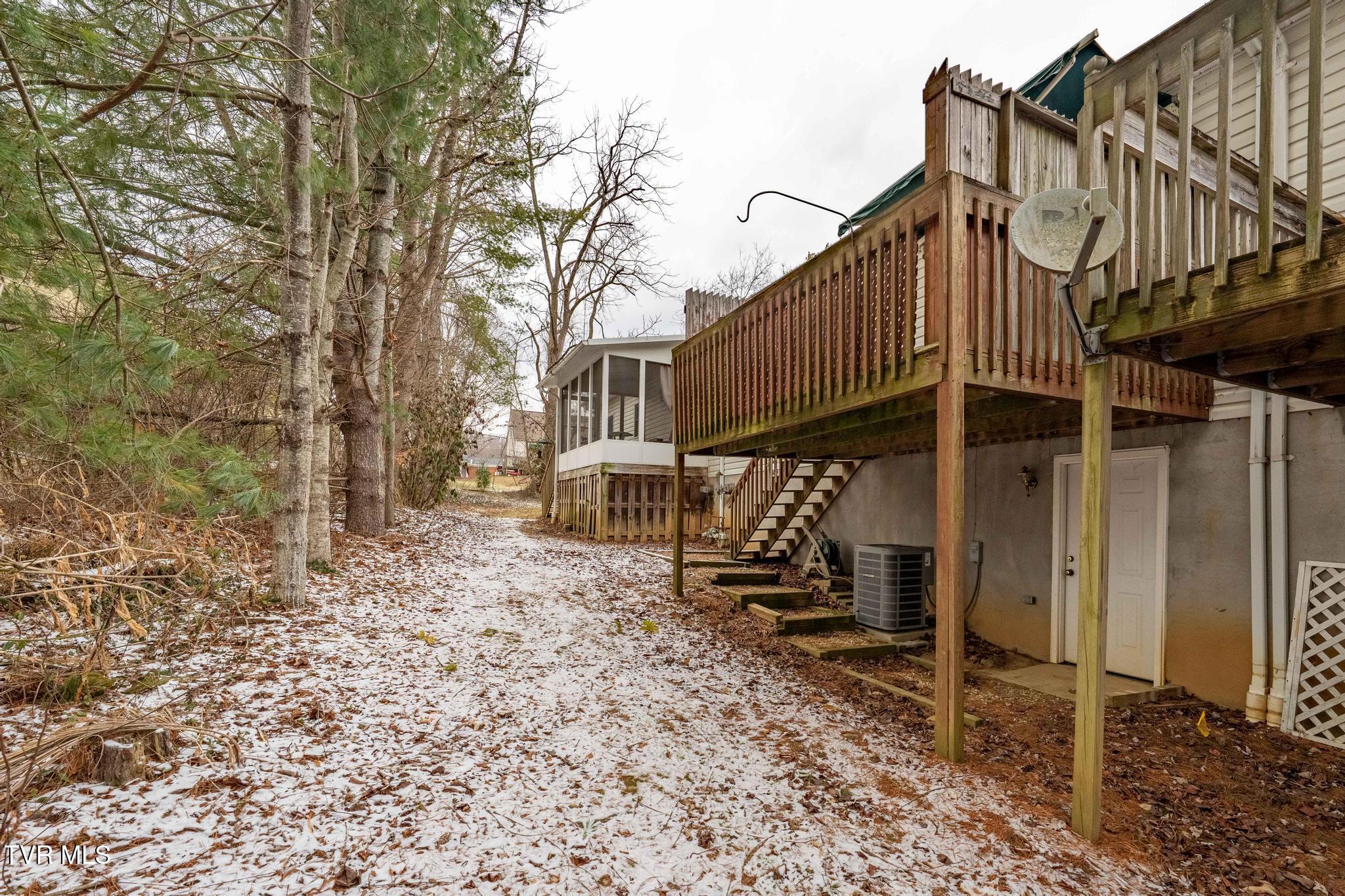 7 Cherokee Ridge Court, Unit 7 Johnson City, TN 37604 - Photo 41 of 48 7 Cherokee Ridge Ct (10 of 53)