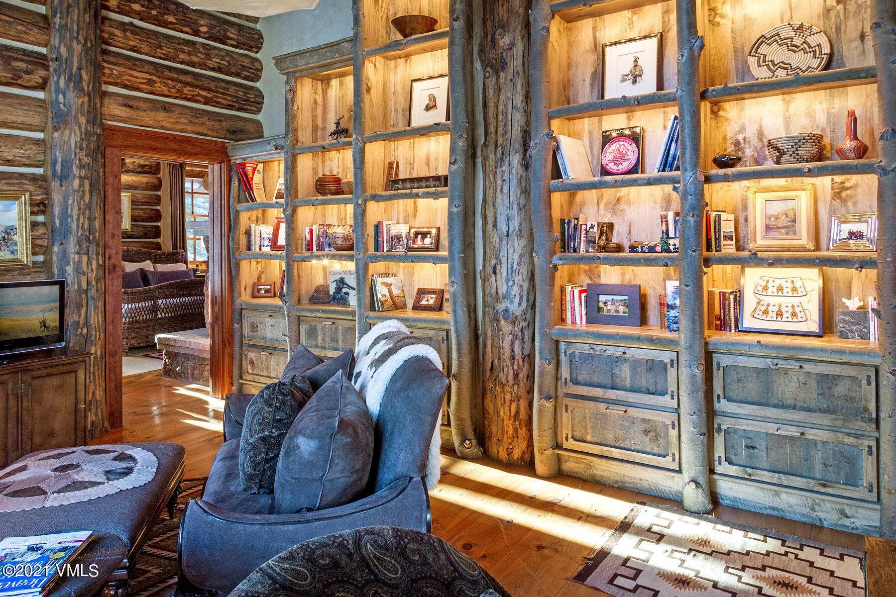 2291 Daybreak Ridge Road Avon, CO 81620 - Photo 23 of 56 a view of livingroom with furniture