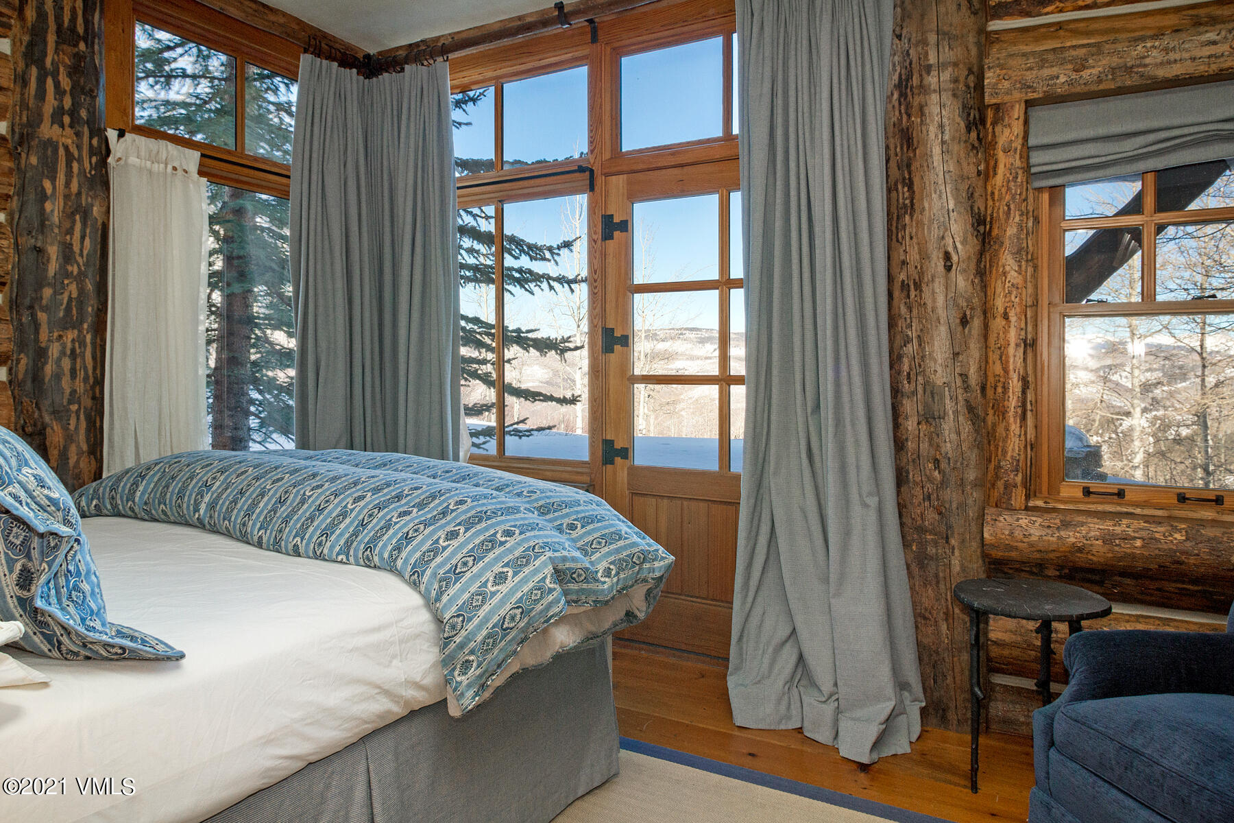 2291 Daybreak Ridge Road Avon, CO 81620 - Photo 42 of 56 a bedroom with a bed and a window