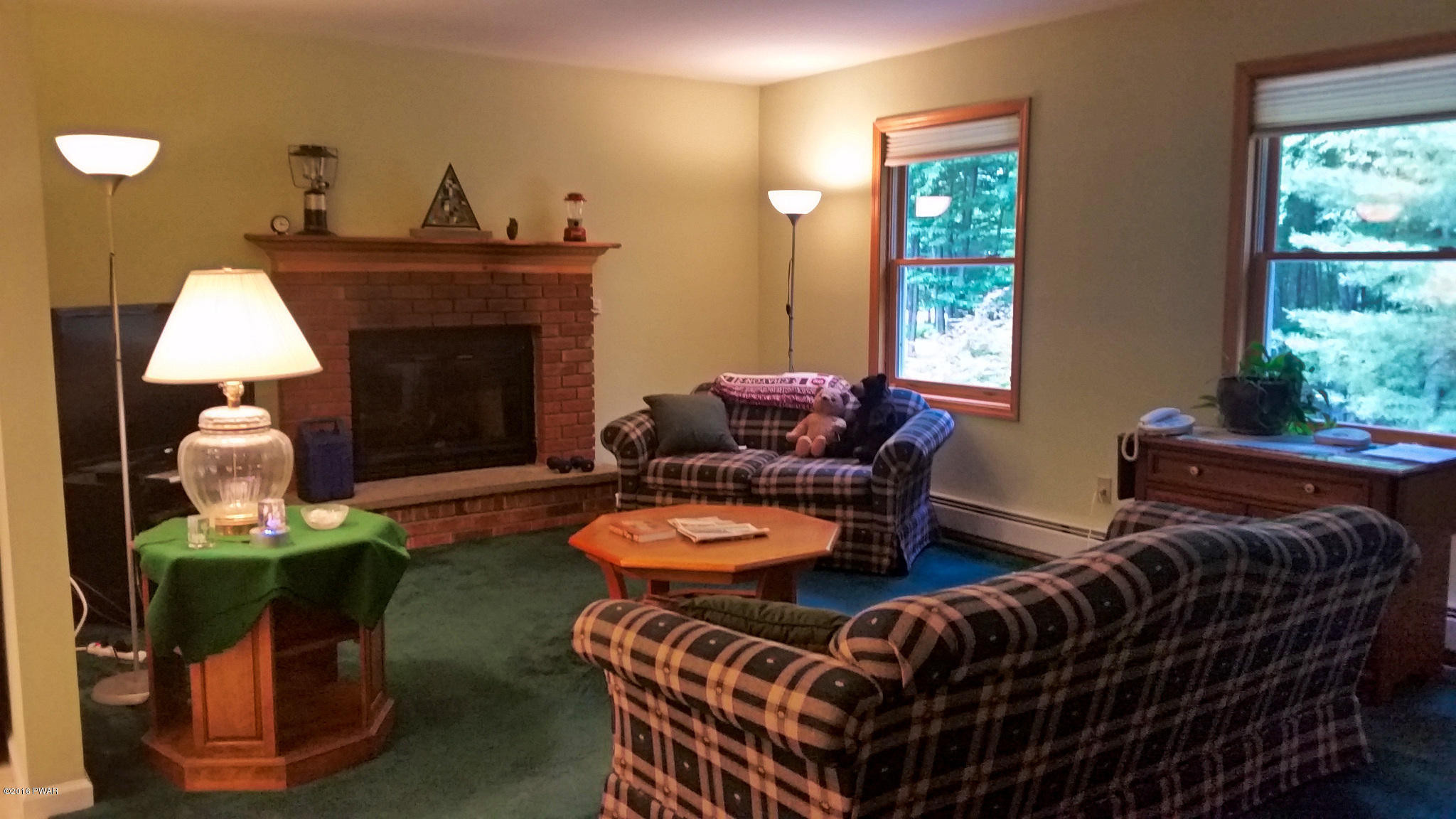 176 Nelson Road Milford, PA 18337 - Photo 5 of 37 Living Room
