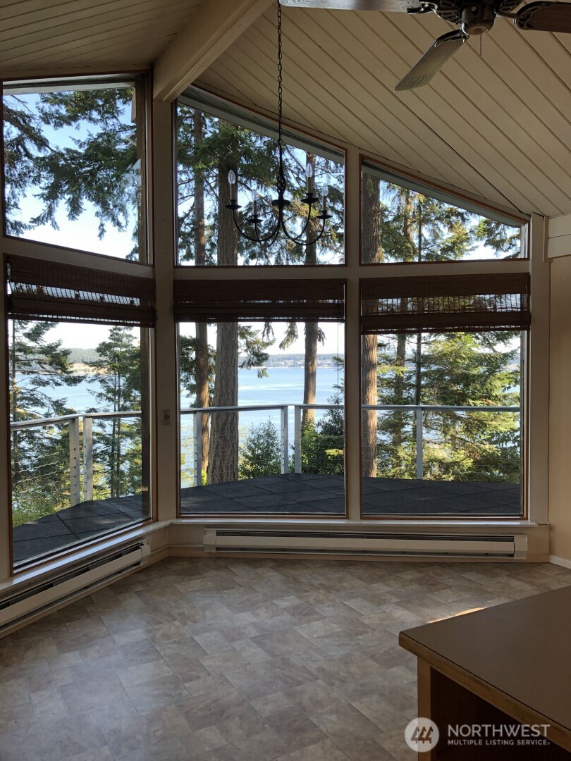 3155 Fox Spit Road Langley, WA 98260 - Photo 11 of 18 Gallery Image 11