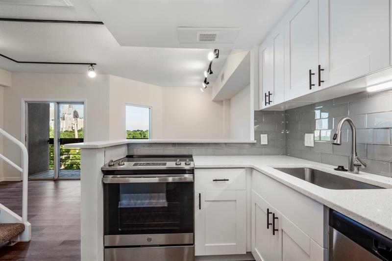 587 Virginia Avenue Northeast, Unit 605 Atlanta, GA 30306 - Photo 5 of 32