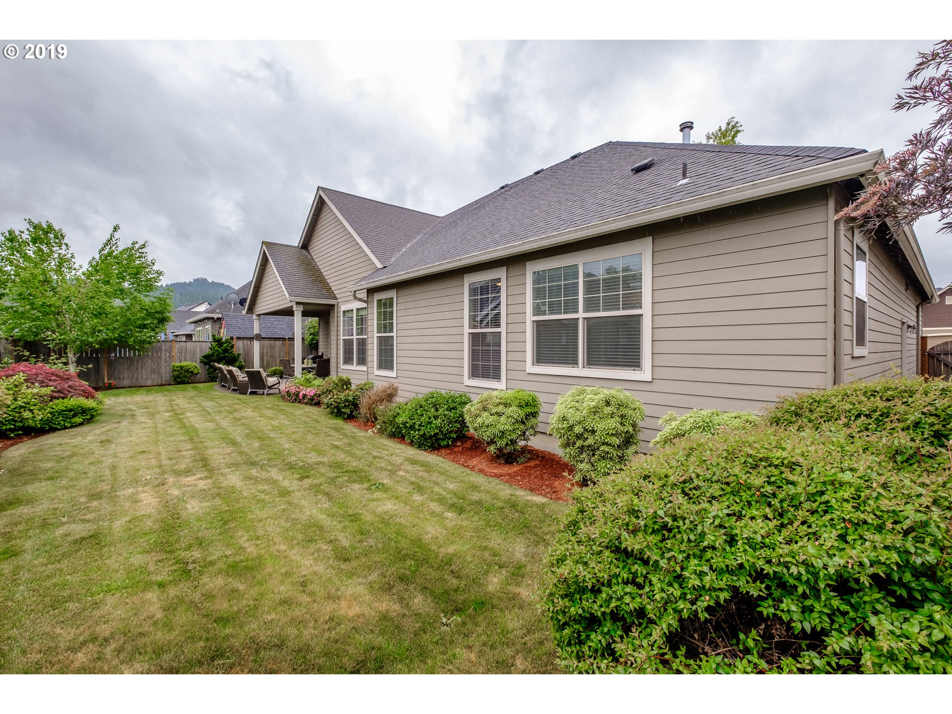 1221 South 41st Street Springfield, OR 97478 - Photo 21 of 28