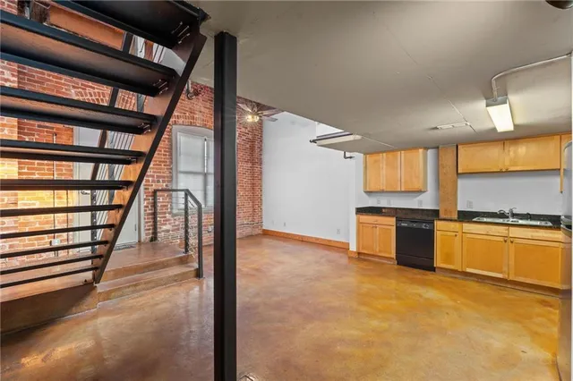 $2,200 | 644 Wells Street Southwest, Unit 10, Atlanta, GA 30310