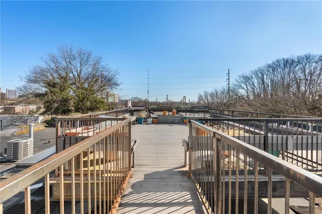 $2,200 | 644 Wells Street Southwest, Unit 10, Atlanta, GA 30310