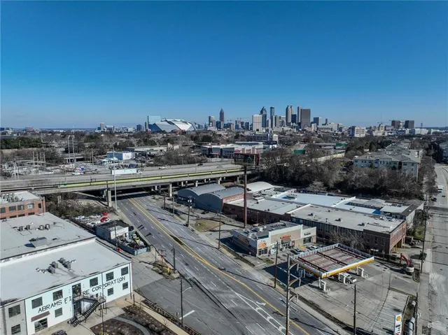 $2,200 | 644 Wells Street Southwest, Unit 10, Atlanta, GA 30310